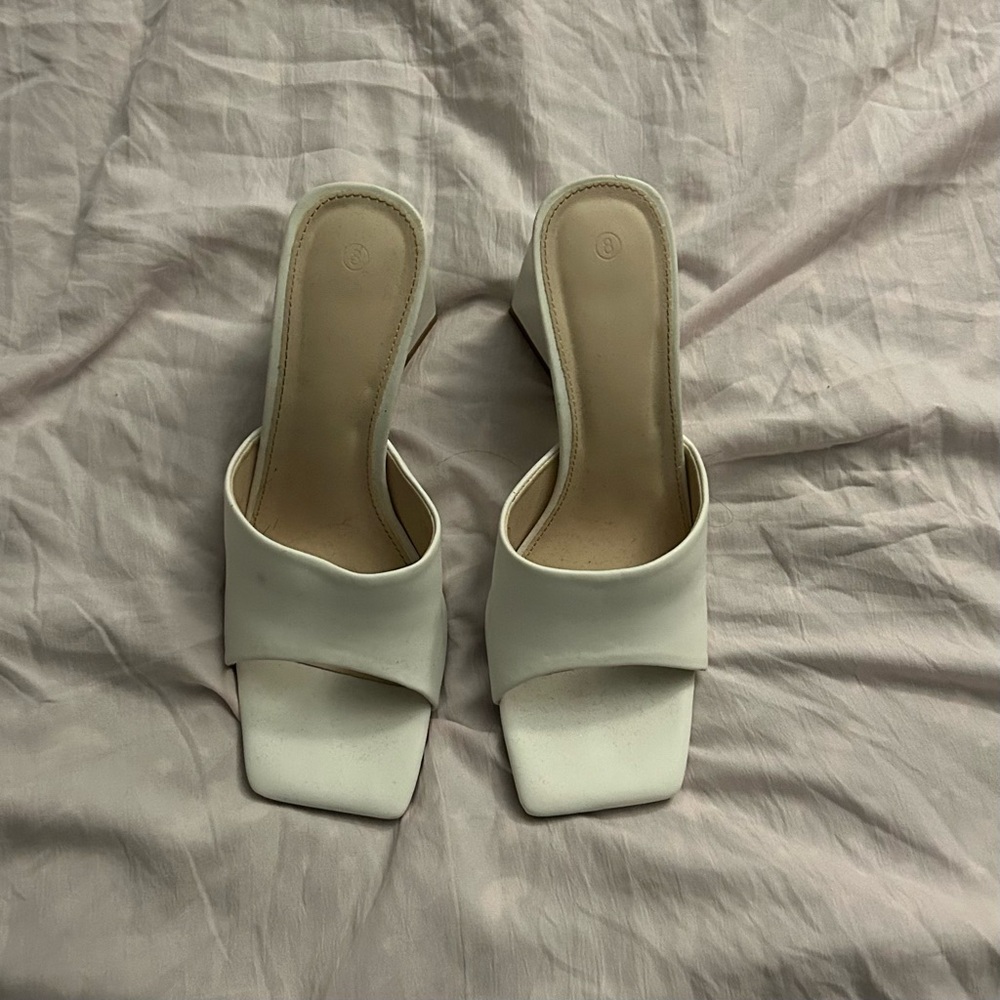 White mules